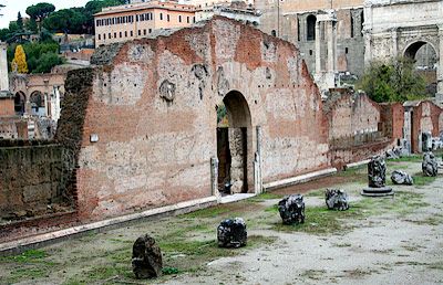 33. basilica_emilia.jpg