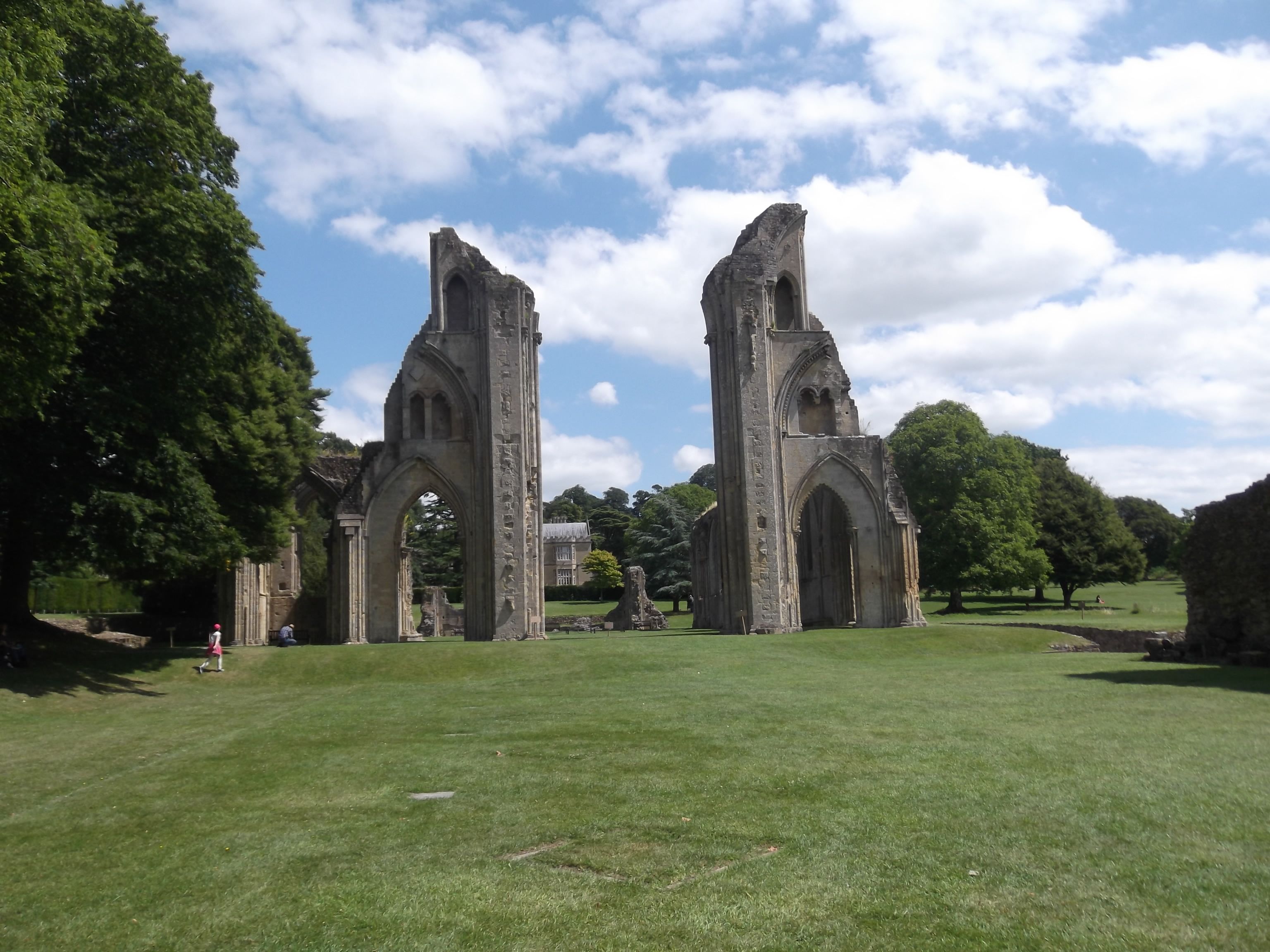 46. abbazia gloustonbury.jpg