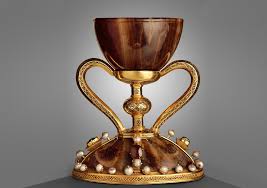 49. sacro graal.jpg