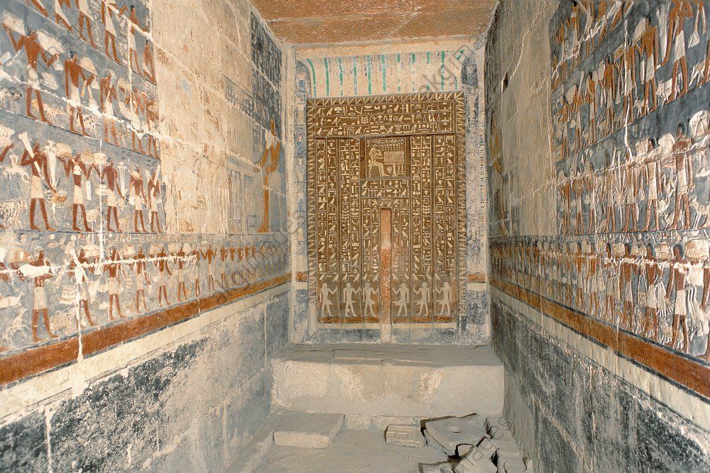 51. falsa porta saqqara.jpg