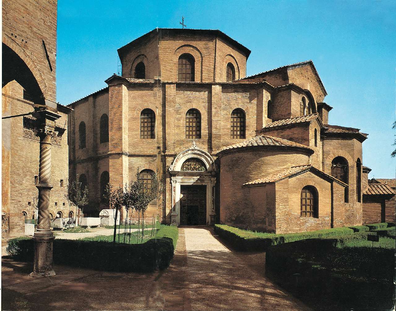 73. esterno san vitale.jpg